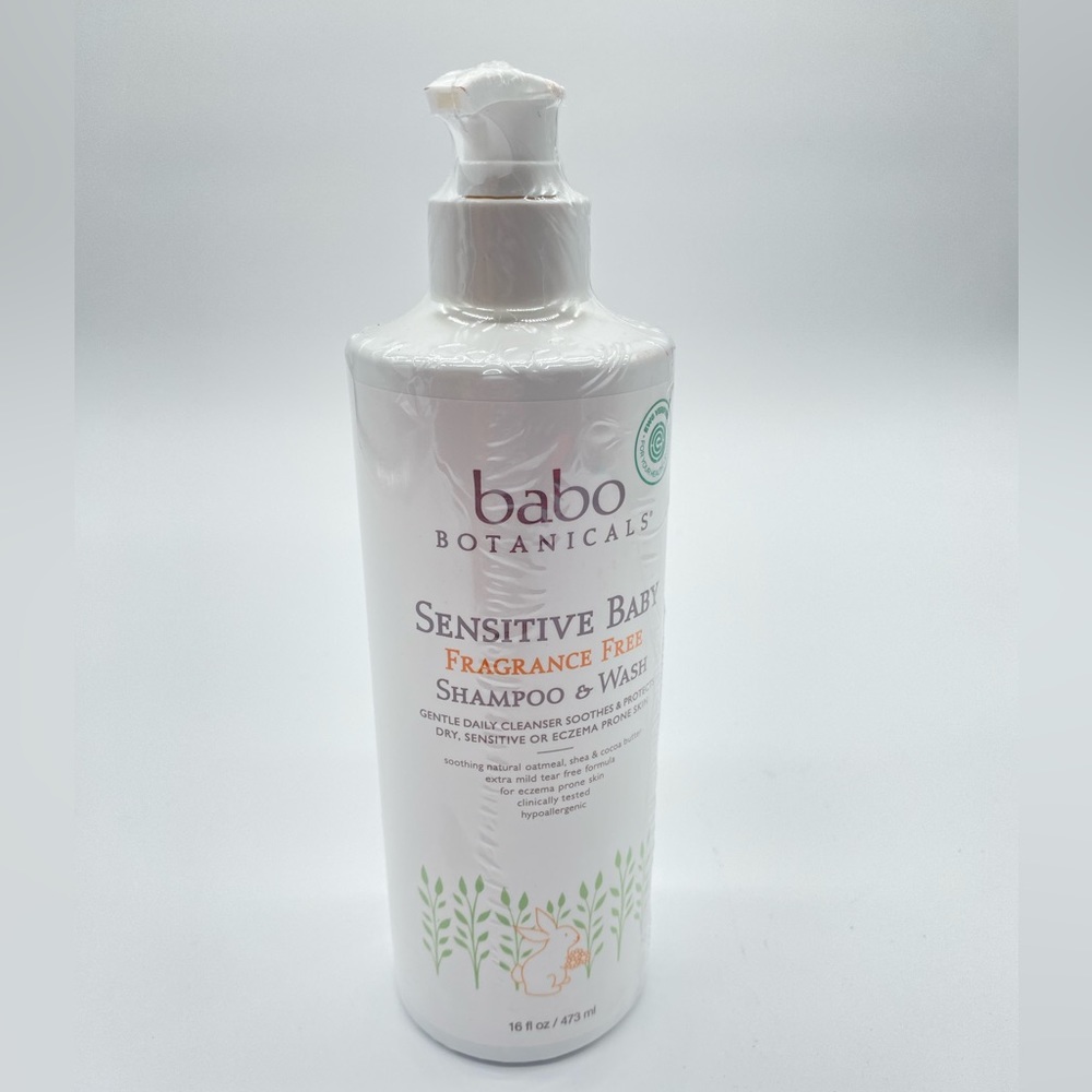 Babo Botanicals Sensitive Baby Fragrance-Free 2-in-1 Shampoo & Wash